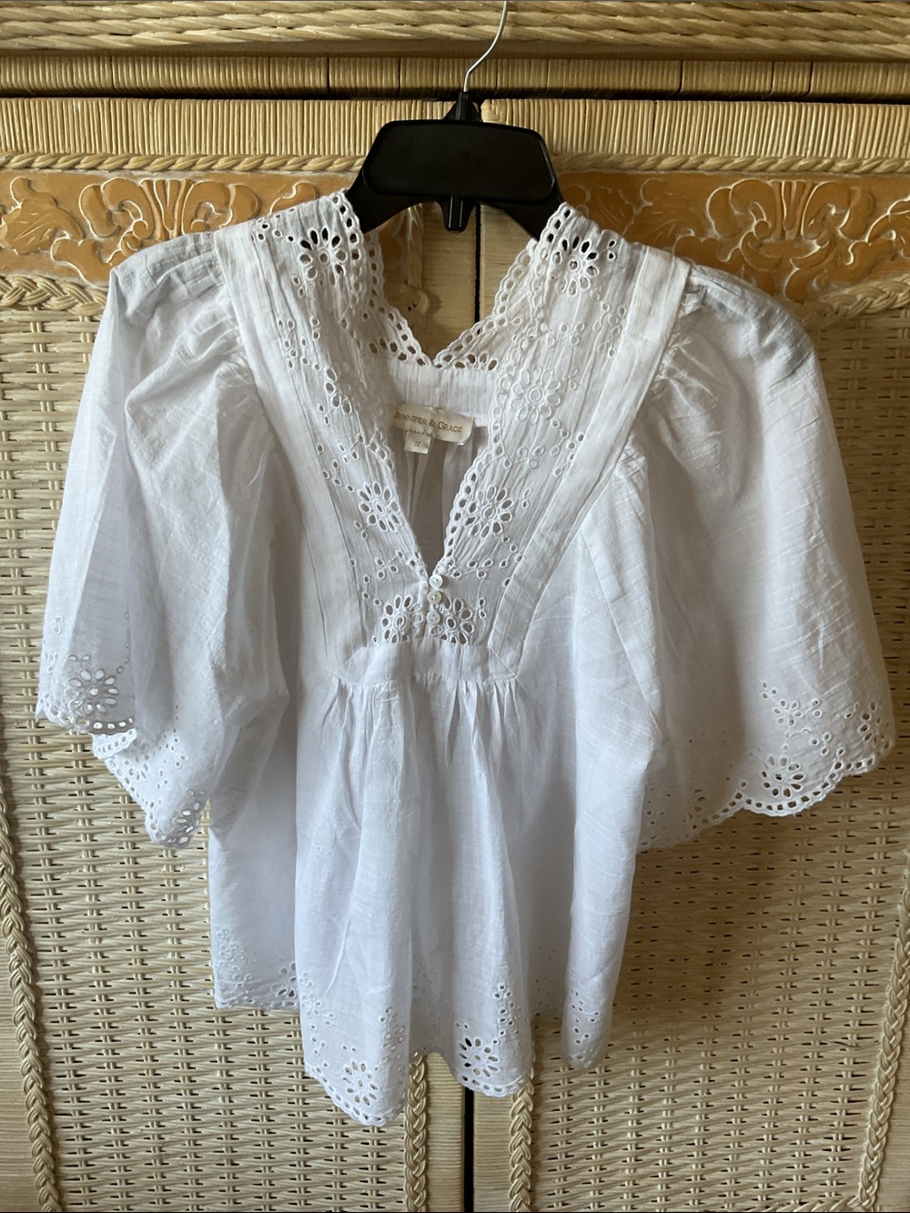 Jennifer & Grace eyelet peasant top NWOT - Picture 5 of 9